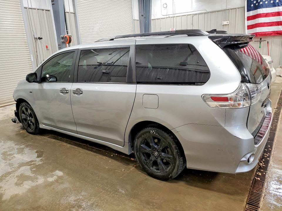 2020 Toyota Sienna VIN 5TDEZ3DC8LS232753 COPART salvage auction — FRONT END, WY - CERT OF TITLE-SALVAGE, sold $400 on 2026-07-29 (photo 2)
