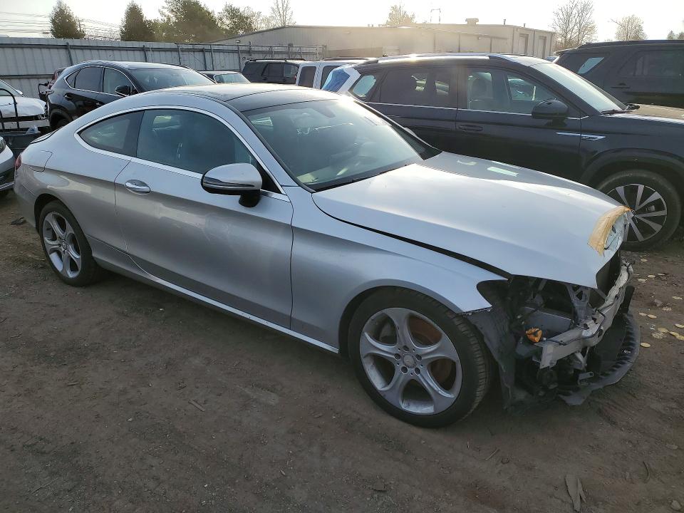 2017 Mercedes-benz C-klasse VIN WDDWJ4KB2HF333053 COPART salvage auction — FRONT END, Md - Cert Of Salvage > 75% Damage, sold $250 on 2026-08-17 (photo 4)