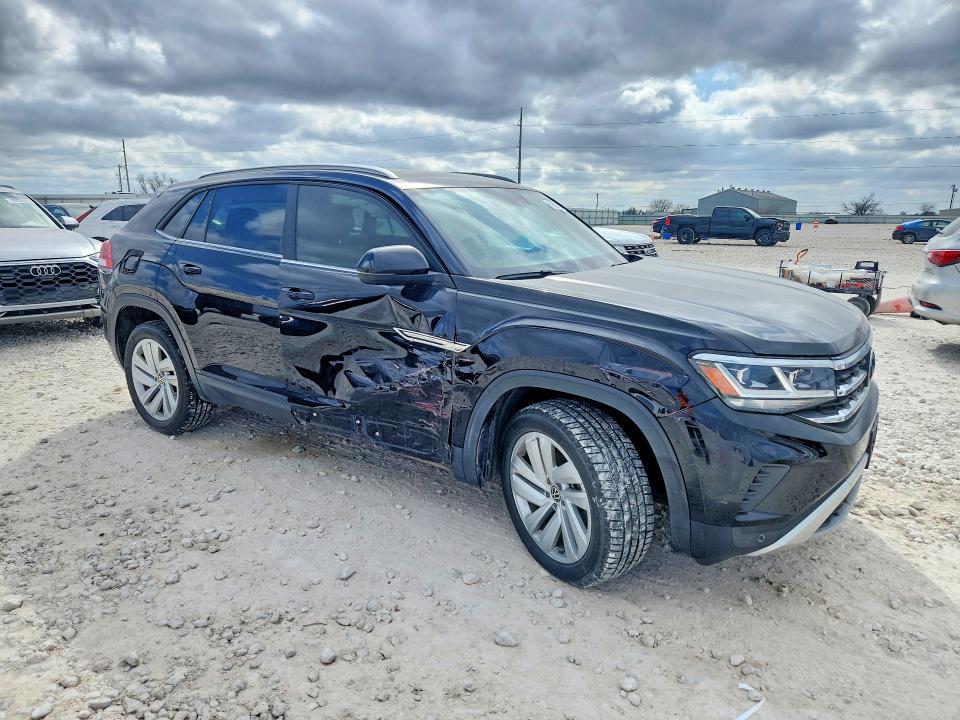 2021 Volkswagen Atlas VIN 1V2JE2CA5MC201868 COPART salvage auction — SIDE, Tx - Salvage Vehicle Title, sold $175 on 2026-07-09 (photo 4)