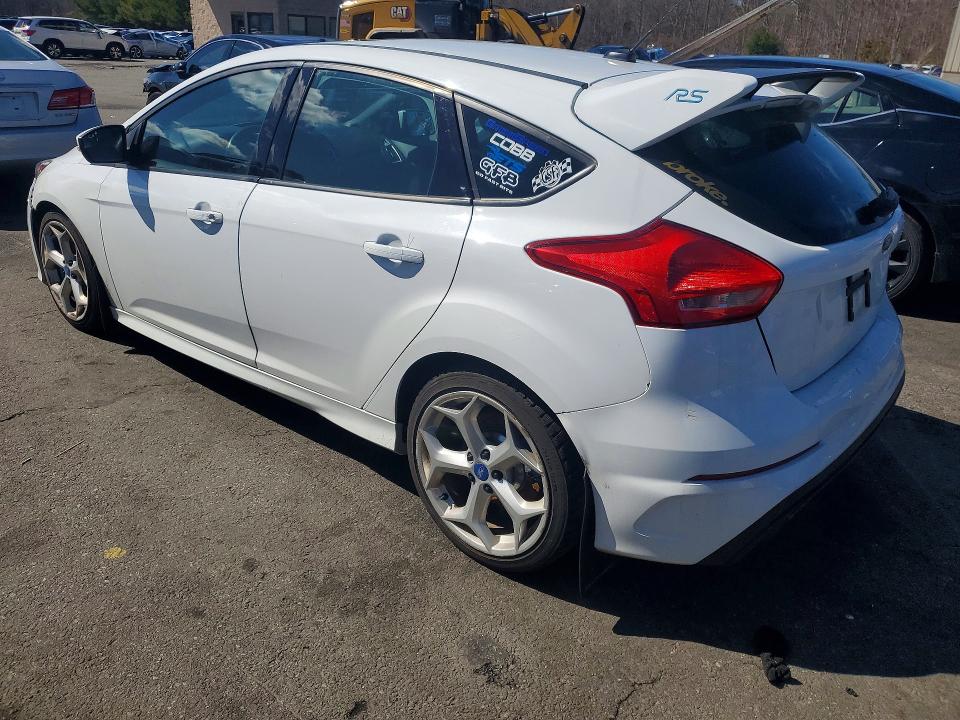 2017 Ford Focus VIN WF0DP3THXH4125265 COPART salvage auction — UNDERCARRIAGE, Id - Salvage Certificate Of Title, sold $6,700 on 2026-07-09 (photo 2)