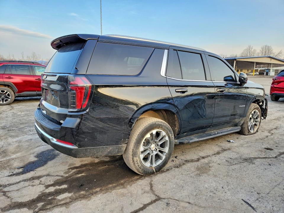 2025 Chevrolet Tahoe VIN 1GNS6MRD7SR109016 COPART salvage auction — FRONT END, Salvage Title, sold $36,250 on 2026-07-09 (photo 3)