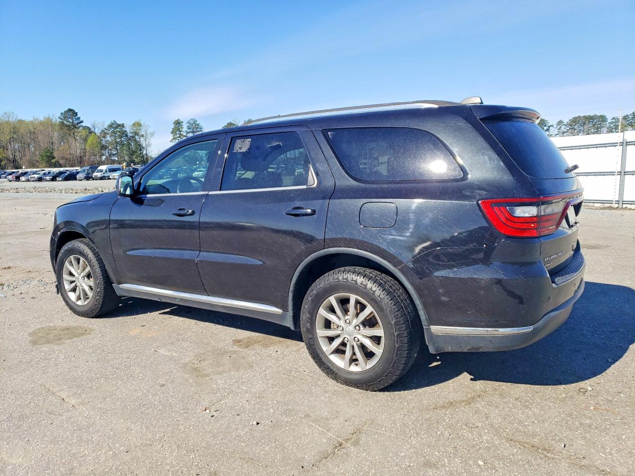 2016 Dodge Durango VIN 1C4RDJAG8GC354063 COPART salvage auction — Front End, WV - DEALER ONLY CLEAN TITLE, sold $2,500 on 2026-09-08 (photo 2)