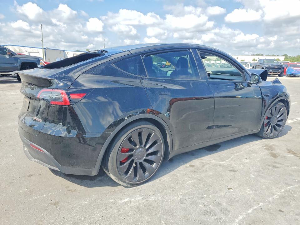 2025 Tesla Model y VIN 7SAYGDEF8SA348250 COPART salvage auction — FRONT END, FL, sold $13,500 on 2026-07-14 (photo 3)