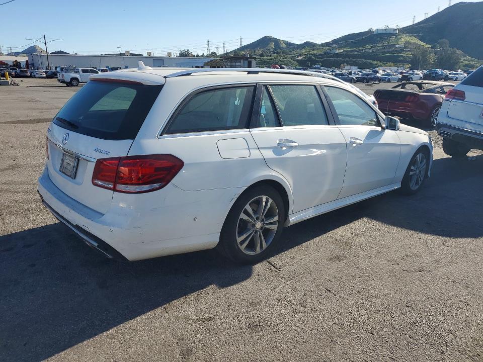 2014 Mercedes-benz E-class VIN WDDHH8JBXEA804310 COPART salvage auction — NORMAL WEAR, Ca - Dis/Dlr/Exp Only Clean Title, sold $3,100 on 2026-07-02 (photo 3)