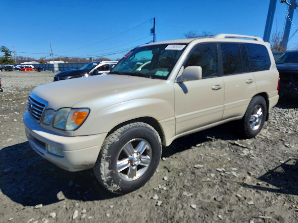 2006 Lexus Lx 470 VIN JTJHT00W064018656 COPART salvage auction — MINOR DENT/SCRATCHES, Mt - Certificate Of Title (P), sold $7,900 on 2026-07-28 (photo 1)