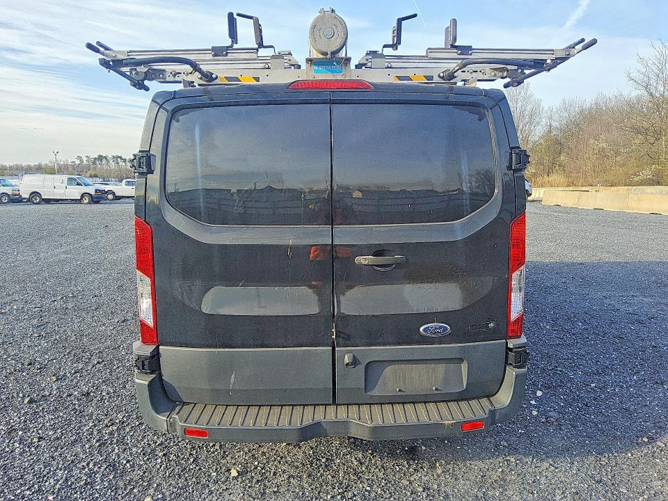 2018 Ford Transit VIN 1FTYE1YM6JKA32989 COPART salvage auction — MINOR DENT/SCRATCHES, MD - CERTIFICATE OF TITLE, sold $4,950 on 2026-07-09 (photo 6)