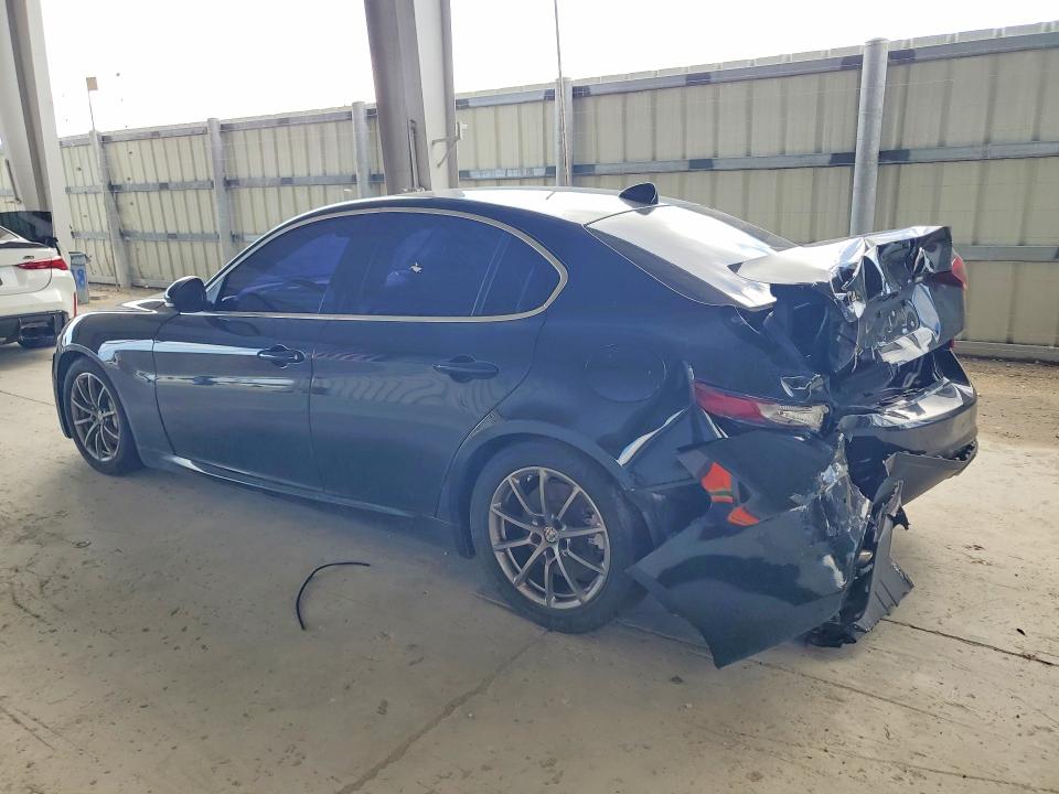 2018 Alfa romeo Giulia VIN ZARFAEBN1J7593122 COPART salvage auction — REAR END, Fl - Cert Of Ttl-Rebuilt&Slvg Rbld, sold $3,750 on 2026-07-16 (photo 2)