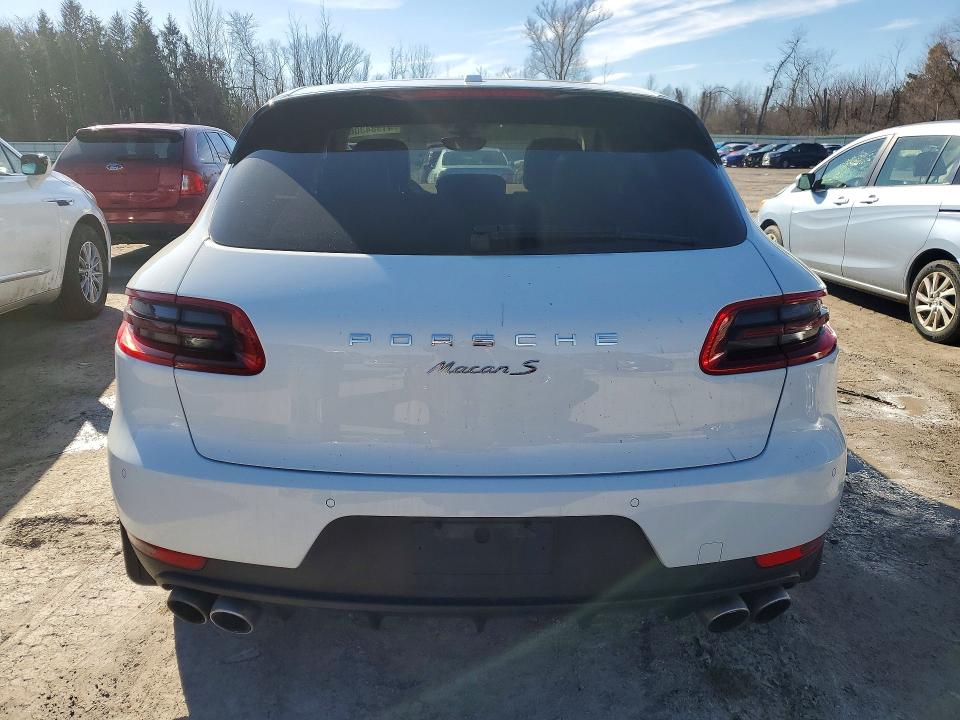 2017 Porsche Macan VIN WP1AB2A50HLB20183 COPART salvage auction — NORMAL WEAR, Mt - Certificate Of Title, sold $7,000 on 2026-08-17 (photo 6)