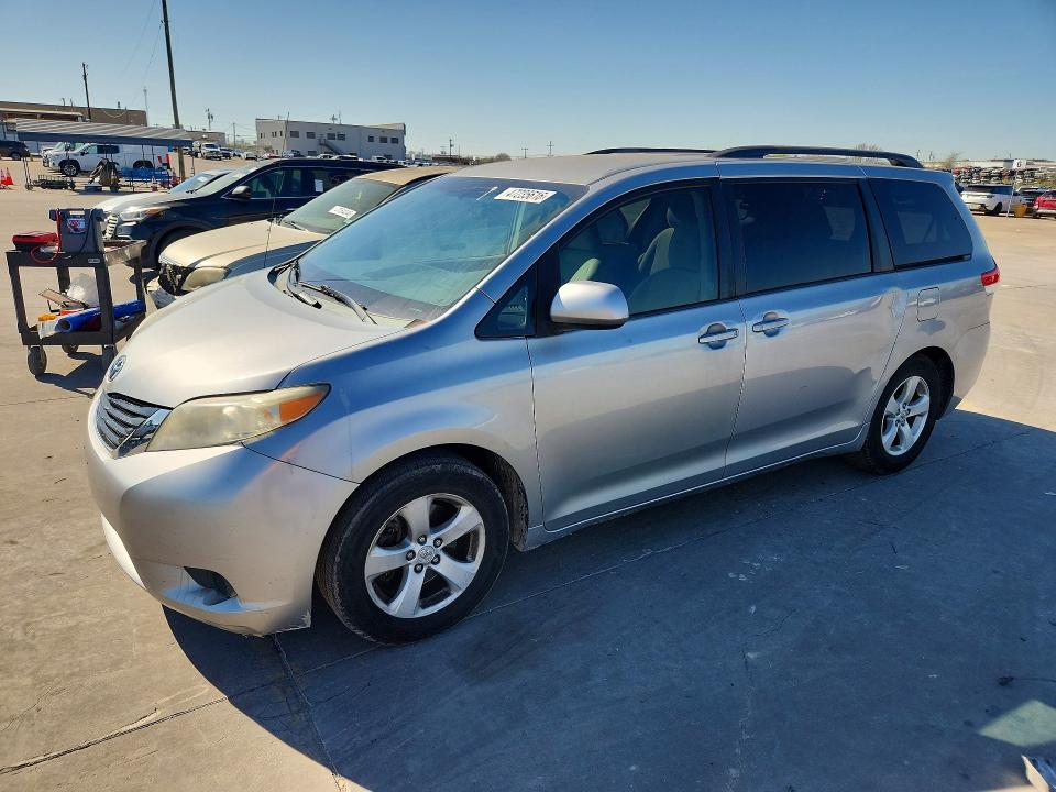 2012 Toyota Sienna VIN 5TDKK3DC8CS264254 COPART salvage auction — SIDE, Tx - Certificate Of Title, sold $1,450 on 2026-07-30 (photo 1)