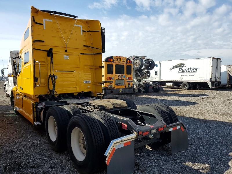 2022 Volvo VIN 4V4NC9EH9NN289300 COPART salvage auction — ROLLOVER, Salvage Title, sold $53,000 on 2026-08-04 (photo 3)