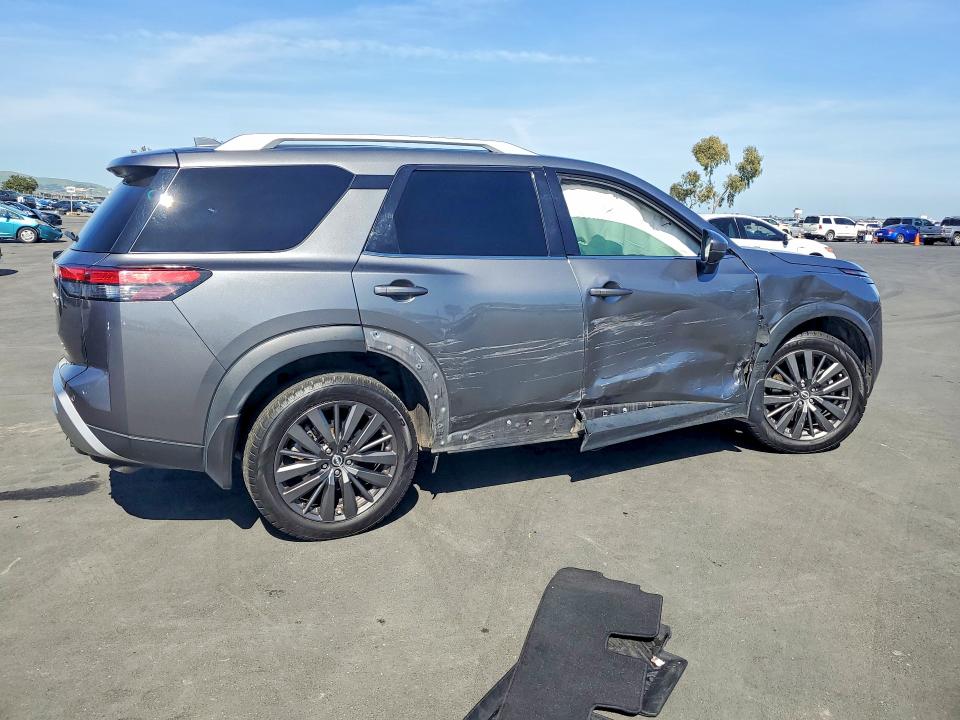 2022 Nissan Pathfinder VIN 5N1DR3CB7NC261892 COPART salvage auction — Side, CA - SALVAGE CERTIFICATE, sold $5,900 on 2026-05-18 (photo 3)