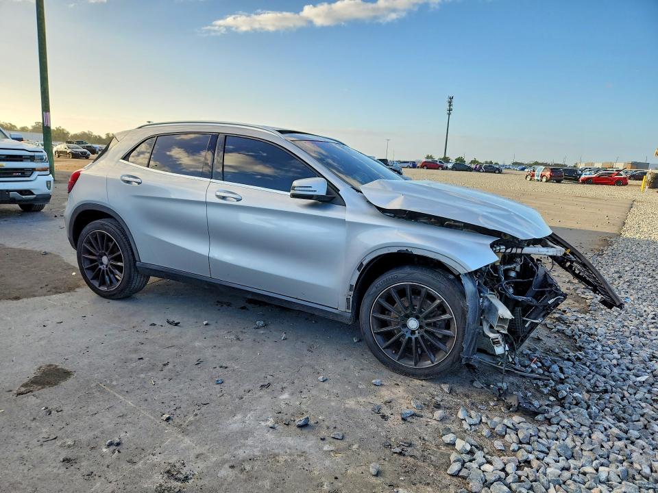 2018 Mercedes-benz Gla-klasse VIN WDCTG4EB9JJ395232 COPART salvage auction — FRONT END, Fl - Certificate Of Destruction, sold $1,150 on 2026-07-06 (photo 4)