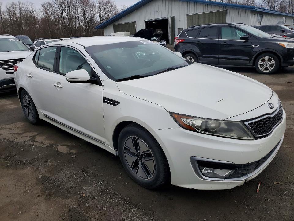 2012 Kia Optima hybrid VIN KNAGM4AD9C5019081 COPART salvage auction — MINOR DENT/SCRATCHES, Ny - Certificate Of Title, sold $2,200 on 2026-07-09 (photo 4)