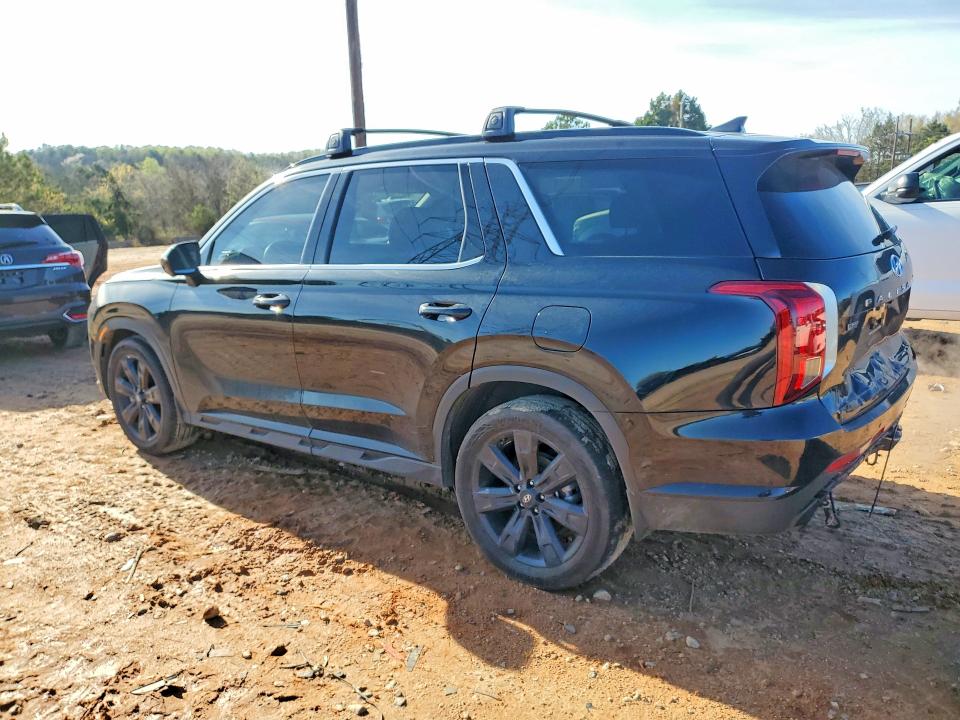 2025 Hyundai VIN KM8R3DGE8SU943106 COPART salvage auction — REAR END, Nc - Salvage Certificate Of Title, sold $16,500 on 2026-07-20 (photo 2)