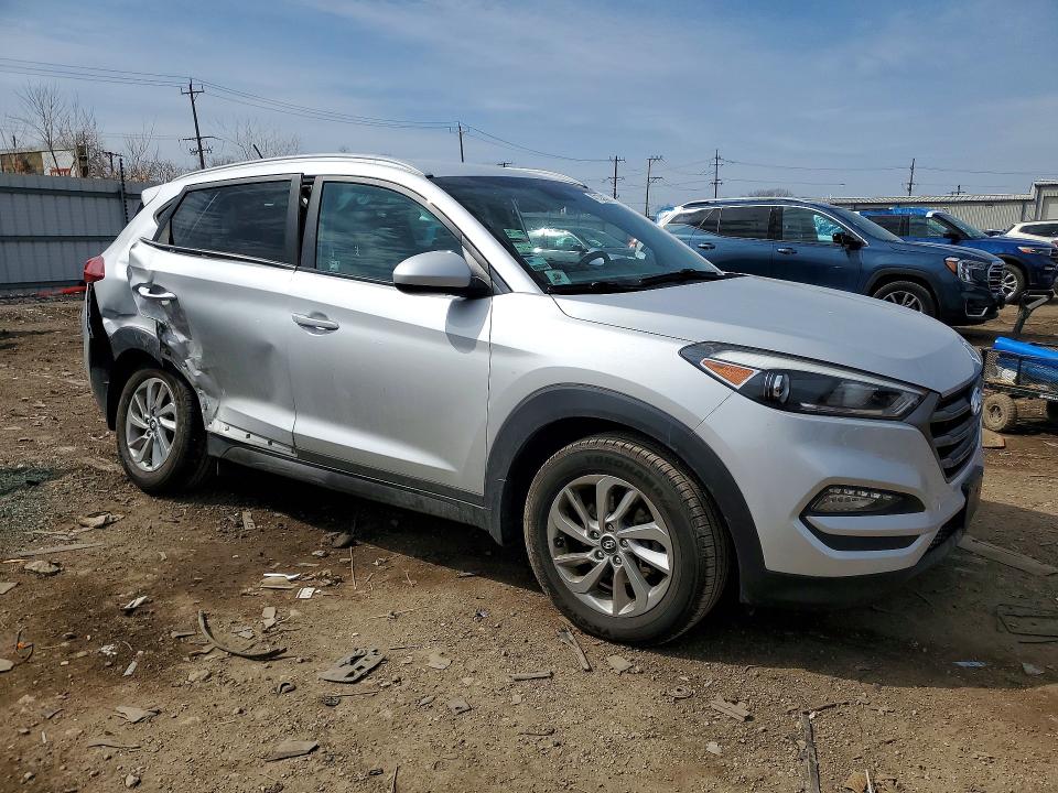 2016 Hyundai VIN KM8J3CA43GU075207 COPART salvage auction — SIDE, Il - Salvage Certificate, sold $2,950 on 2026-07-08 (photo 4)
