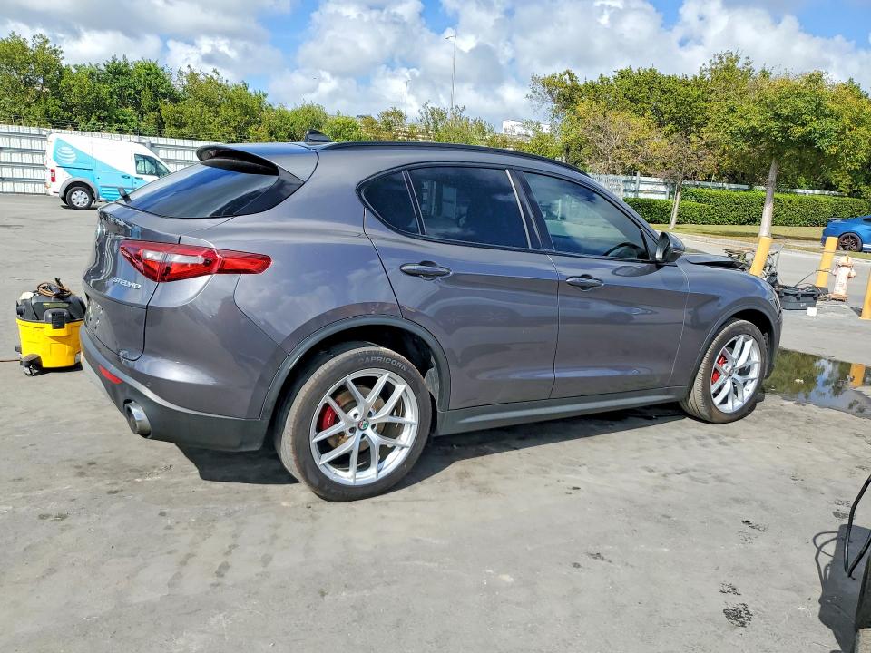 2019 Alfa romeo Stelvio VIN ZASPAKBN3K7C51774 COPART salvage auction — FRONT END, Salvage Title, sold $6,600 on 2026-08-17 (photo 3)