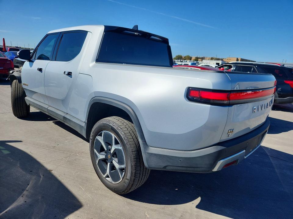 2023 Rivian R1t VIN 7FCTGAAA6PN021299 COPART salvage auction — FRONT END, TX - SALVAGE VEHICLE TITLE, sold $12,900 on 2026-07-09 (photo 2)