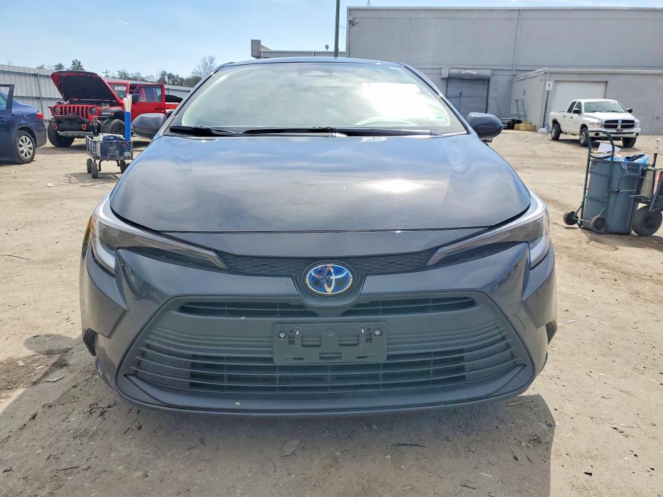 2025 Toyota Corolla VIN JTDBCMFE2S3081398 COPART salvage auction — SIDE, Va - Cert Of Title - Salvage, sold $7,700 on 2026-07-22 (photo 5)