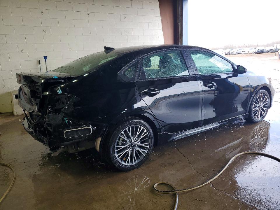 2024 Kia Forte VIN 3KPF54AD5RE726493 COPART salvage auction — REAR END, Il - Salvage Certificate, sold $6,600 on 2026-07-10 (photo 3)