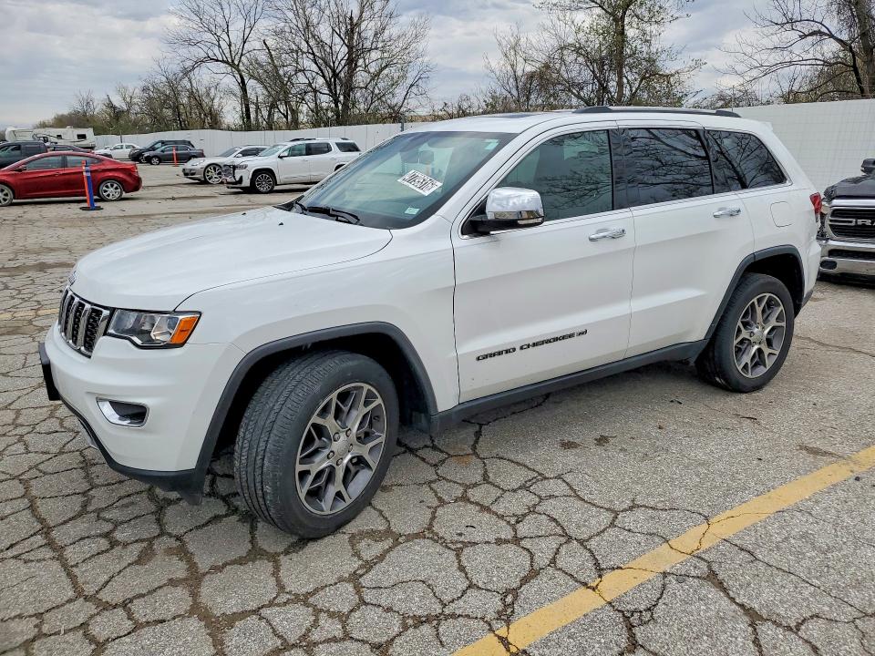 2022 Jeep Grand cherokee VIN 1C4RJFBG8NC121575 COPART salvage auction — MINOR DENT/SCRATCHES, MO - CERTIFICATE OF TITLE, sold $19,700 on 2026-07-09 (photo 1)