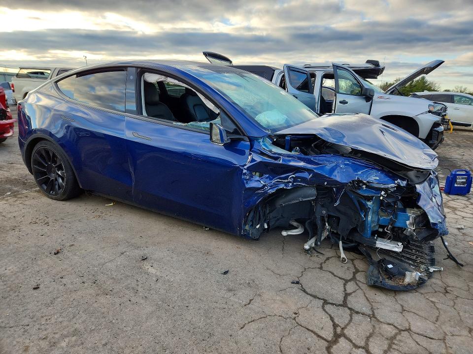 2022 Tesla Model y VIN 7SAYGAEEXNF429005 COPART salvage auction — FRONT END, Salvage Title, sold $5,300 on 2026-07-10 (photo 4)