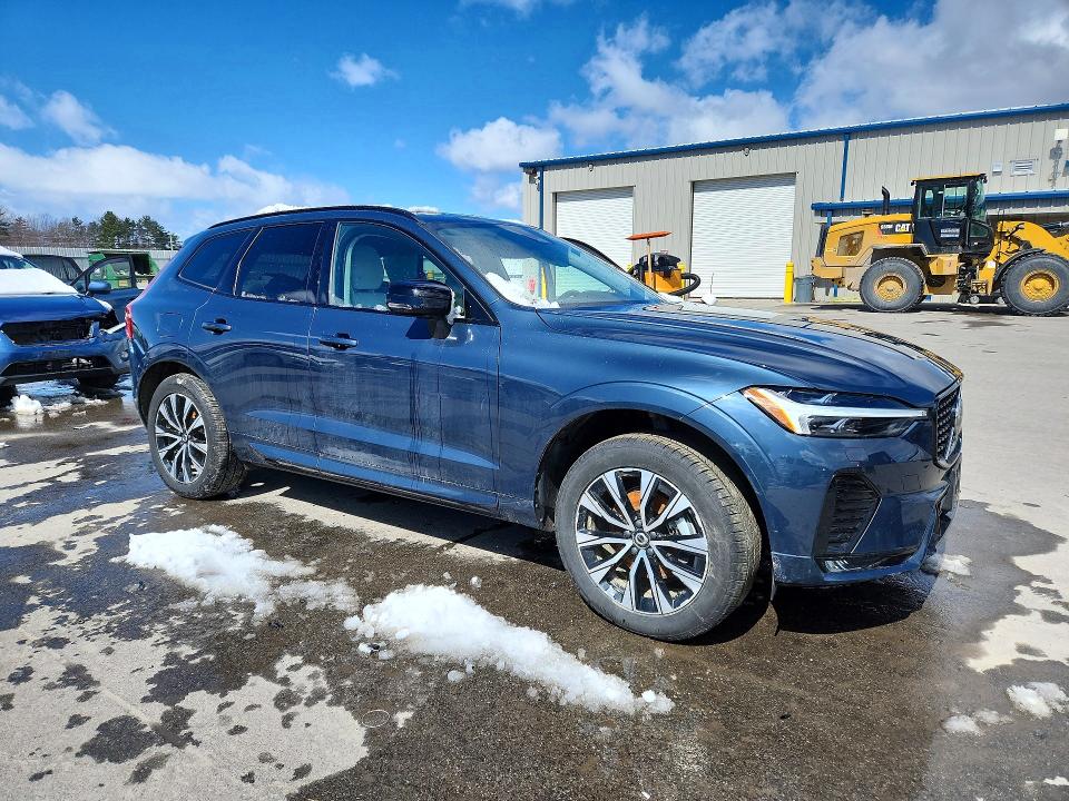 2024 Volvo Xc60 VIN YV4L12RK1R1767113 COPART salvage auction — SIDE, Salvage Title, sold $9,600 on 2026-08-19 (photo 4)