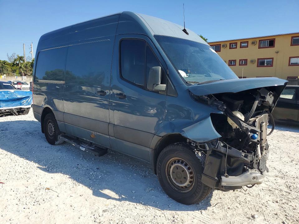 2019 Mercedes-benz Sprinter VIN WD4PF0CD5KT003981 COPART salvage auction — FRONT END, Salvage Title, sold $3,000 on 2026-07-28 (photo 4)