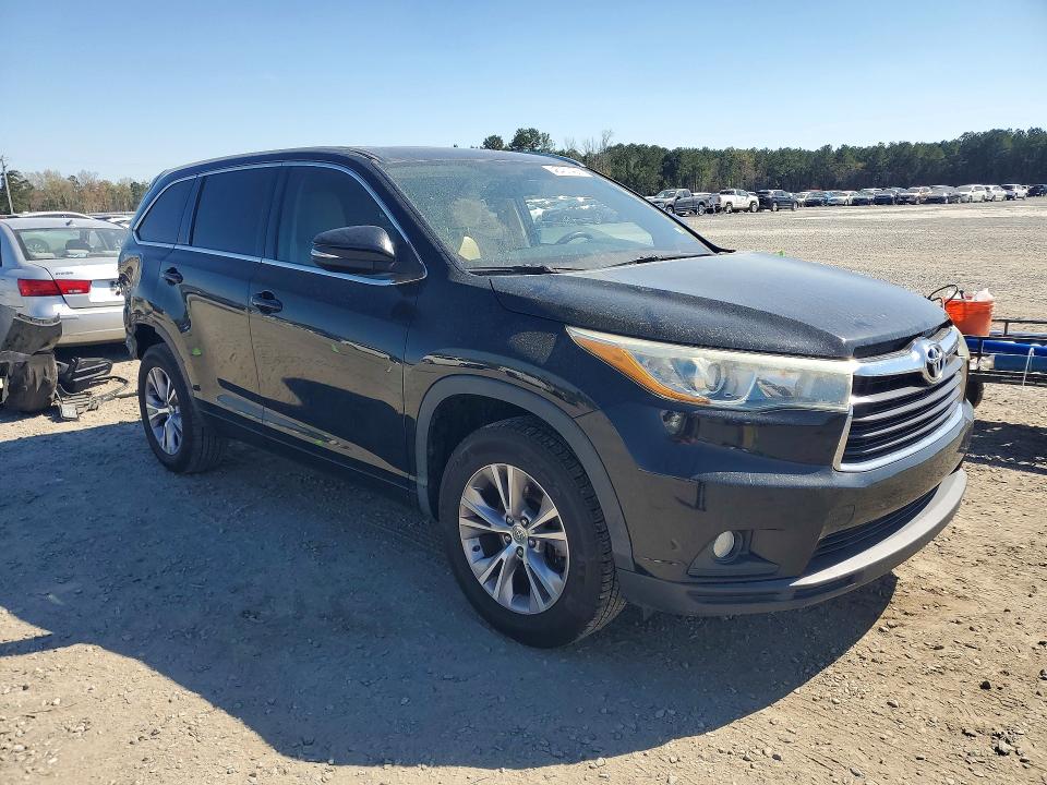 2015 Toyota Highlander VIN 5TDKKRFHXFS079753 COPART salvage auction — REAR END, Nc - Salvage Certificate Of Title, sold $9,100 on 2026-07-20 (photo 4)