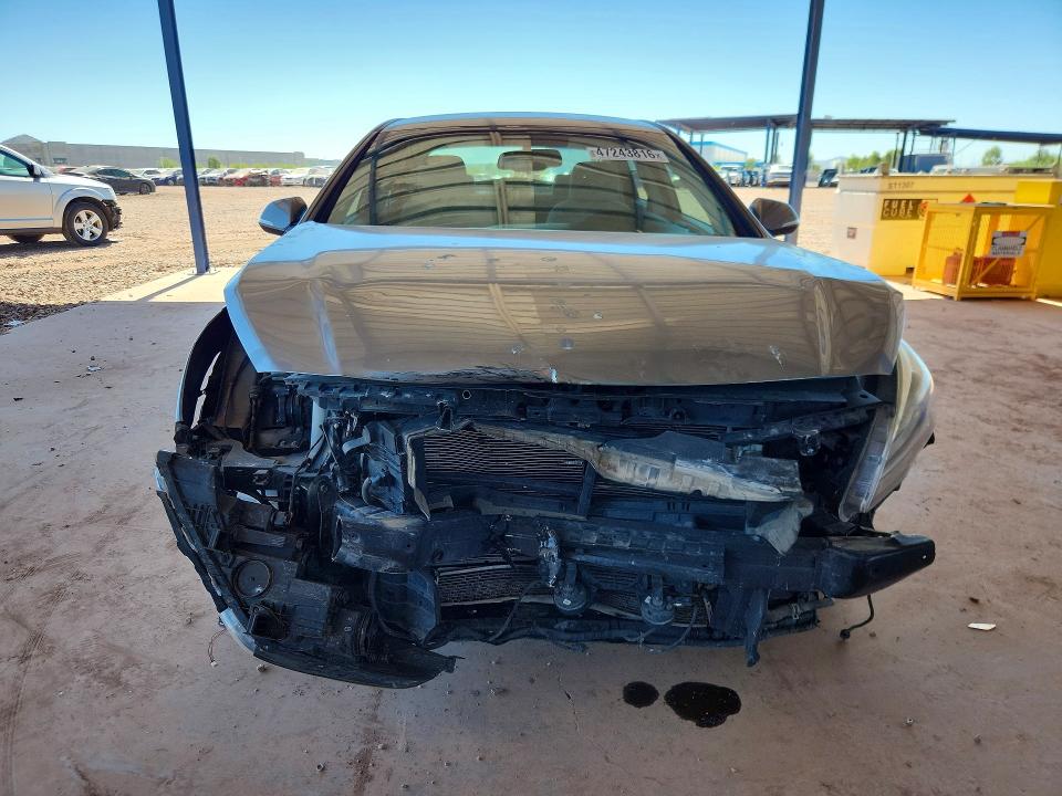 2017 Hyundai Sonata VIN KMHE24L35HA071077 COPART salvage auction — FRONT END, Az - Cert Of Title - Salvage, sold $975 on 2026-07-07 (photo 5)