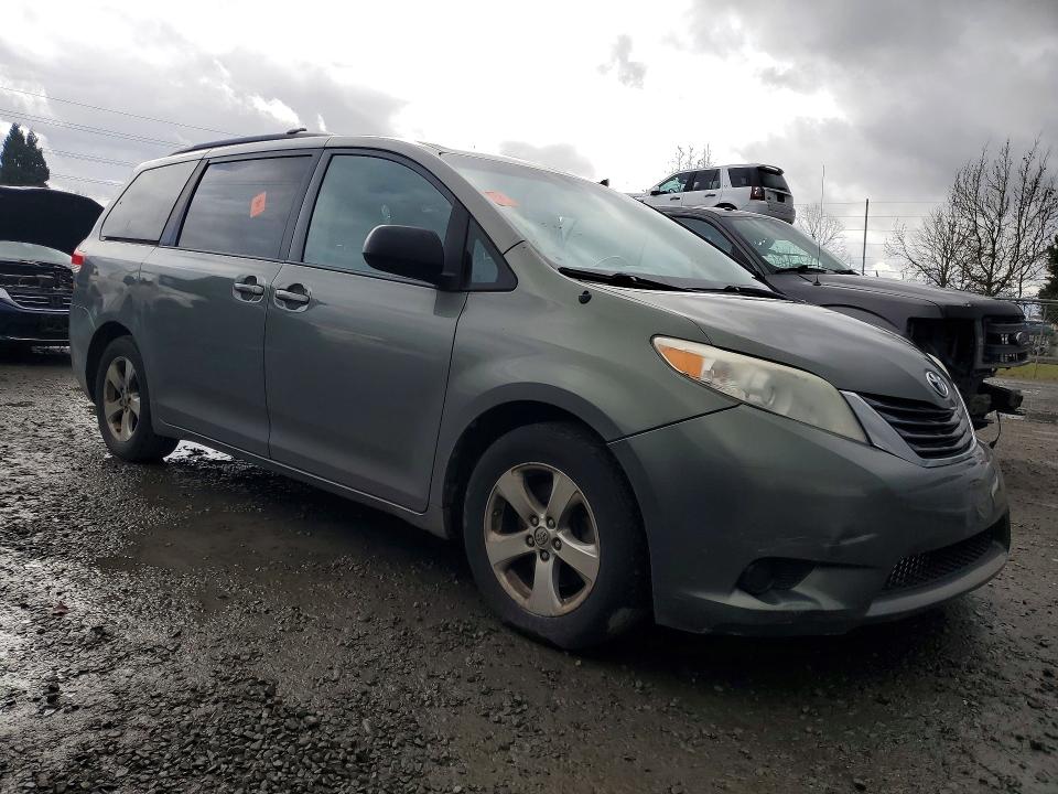 2013 Toyota Sienna VIN 5TDKK3DC7DS363312 COPART salvage auction — SIDE, Or - Lien Papers Salvage, sold $1,850 on 2026-07-21 (photo 4)