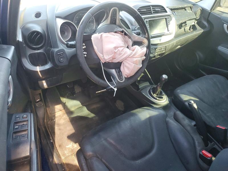 2009 Honda Fit VIN JHMGE876X9S007529 COPART salvage auction — FRONT END, CA - CERTIFICATE OF TITLE, sold $800 on 2026-07-27 (photo 8)