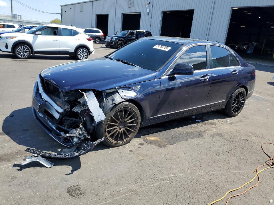 2008 Mercedes-benz C-klasse VIN WDDGF54X48F041358 COPART salvage auction — FRONT END, Fl - Cert Of Title Slvg Rebuildable, sold $375 on 2026-08-17 (photo 1)