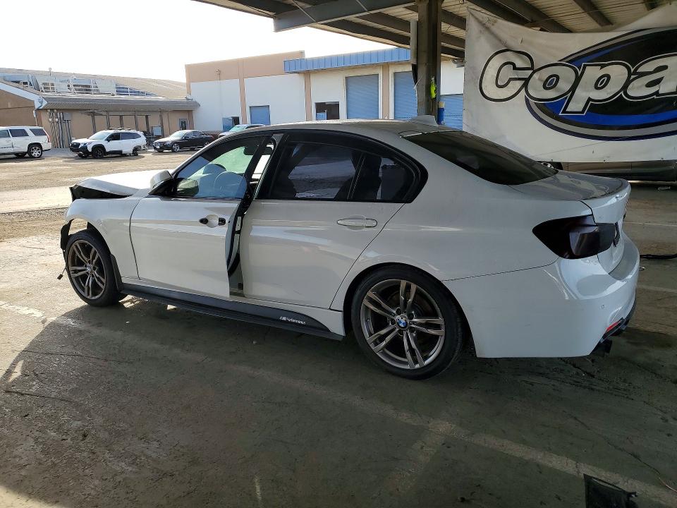 2013 BMW 3 series VIN WBA3C1C5XDF440003 COPART salvage auction — VANDALISM, CA - DIS/DLR/EXP APP FOR DUP SALVAG, sold $200 on 2026-07-07 (photo 2)
