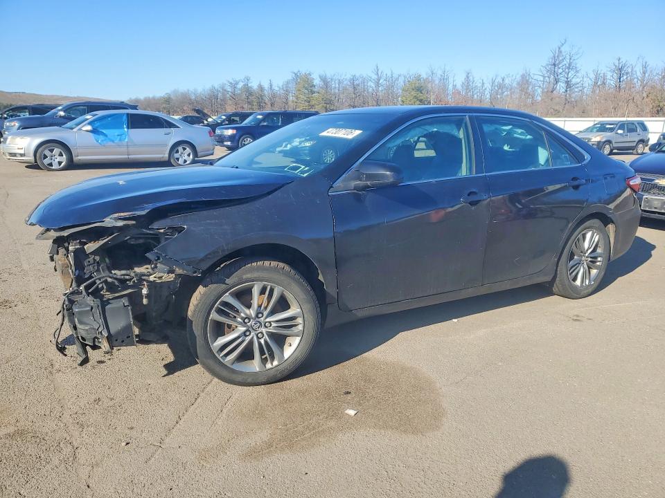 2015 Toyota Camry VIN 4T1BF1FK7FU002265 — COPART salvage auction photo