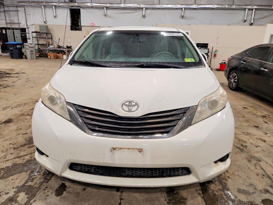 2011 Toyota Sienna VIN 5TDKK3DC6BS040169 COPART salvage auction — REAR END, Fl - Certificate Of Title, sold $2,450 on 2026-07-27 (photo 5)
