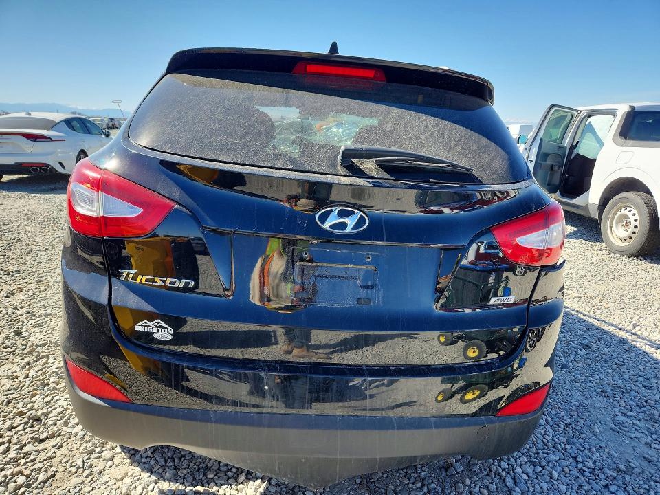 2014 Hyundai Tucson VIN KM8JUCAG9EU941500 COPART salvage auction — ROLLOVER, CO - PUBLIC - SALVAGE TITLE, sold $1,300 on 2026-07-02 (photo 6)
