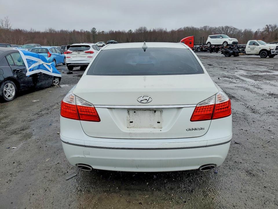 2009 Hyundai Genesis VIN KMHGC46E09U061026 COPART salvage auction — FRONT END, Co - Bill Of Sale-Parts Only, sold $1,150 on 2026-07-15 (photo 6)