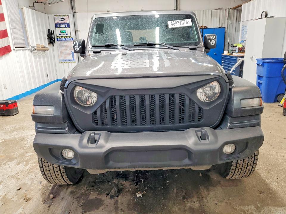 2018 Jeep Wrangler unlimited VIN 1C4HJXDG3JW274453 COPART salvage auction — MINOR DENT/SCRATCHES, Fl - Certificate Of Title, sold $9,800 on 2026-07-03 (photo 5)