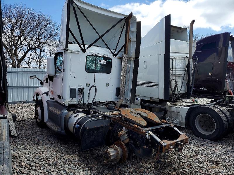 2018 Peterbilt All other VIN 1XPBA48X3JD477528 COPART salvage auction — REAR END, IN - CERTIFICATE OF TITLE, sold $5,000 on 2026-09-04 (photo 3)