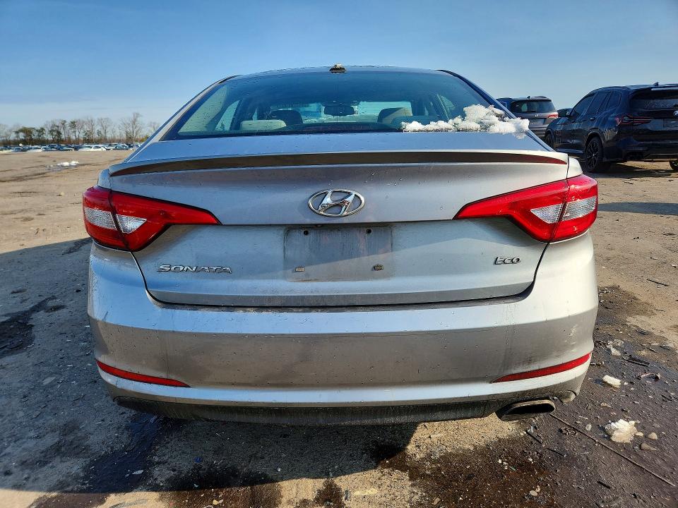 2015 Hyundai Sonata VIN 5NPE24AA3FH133233 COPART salvage auction — MINOR DENT/SCRATCHES, Wv - Certificate Of Title, sold $200 on 2026-07-02 (photo 6)