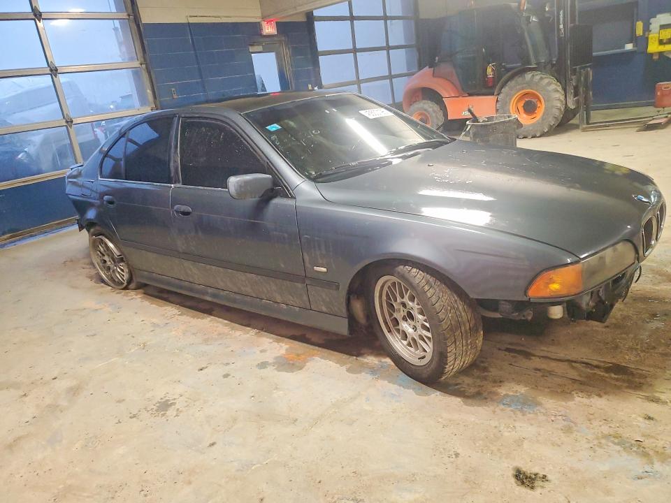 2000 BMW 5 series VIN WBADM5346YBY18721 COPART salvage auction — SIDE, In - Bill Of Sale - Parts Only, sold $150 on 2026-07-31 (photo 4)