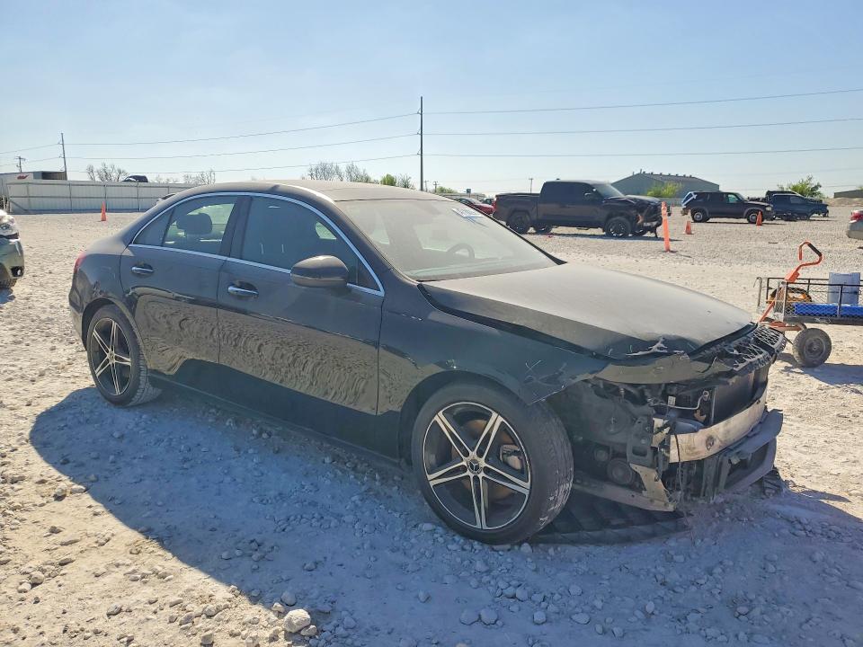 2020 Mercedes-benz A-klasse VIN W1K3G4EB9LJ234345 COPART salvage auction — FRONT END, Tx - Salvage Vehicle Title, sold $2,900 on 2026-07-16 (photo 4)