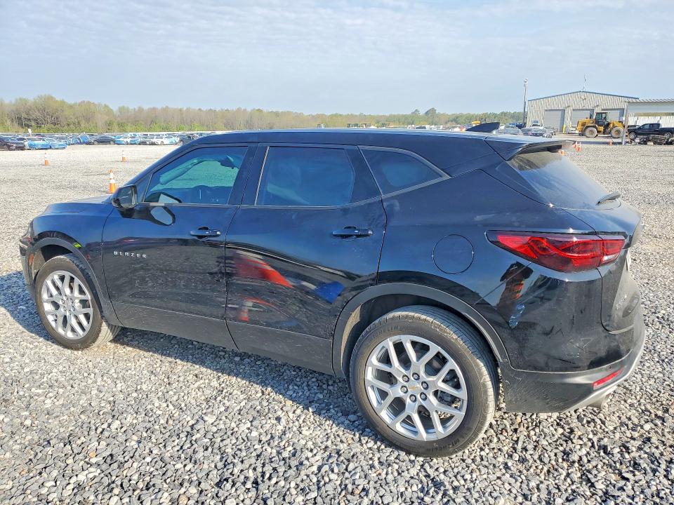 2025 Chevrolet Blazer VIN 3GNKBHR40SS211032 COPART salvage auction — SIDE, TN - SALVAGE CERTIFICATE, sold $8,500 on 2026-07-02 (photo 2)