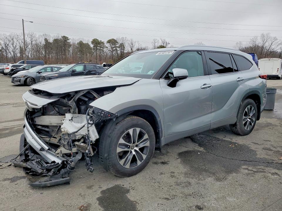2023 Toyota Highlander hybrid VIN 5TDKBRCH3PS126997 COPART salvage auction — FRONT END, Va - Cert Of Title - Salvage, sold $14,200 on 2026-07-07 (photo 1)