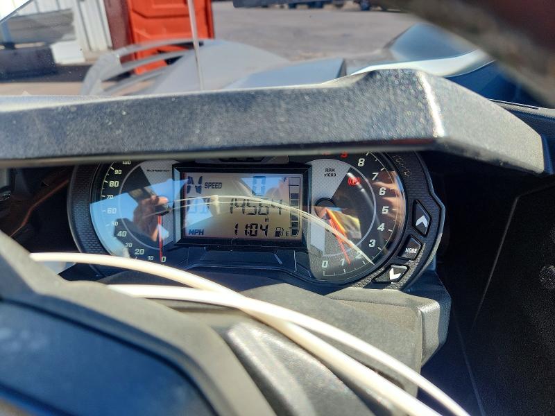 2022 Polaris Slingshot VIN 57XAAFHB2N8149326 COPART salvage auction — SIDE, TX - SALVAGE VEHICLE TITLE, sold $6,000 on 2026-07-30 (photo 8)
