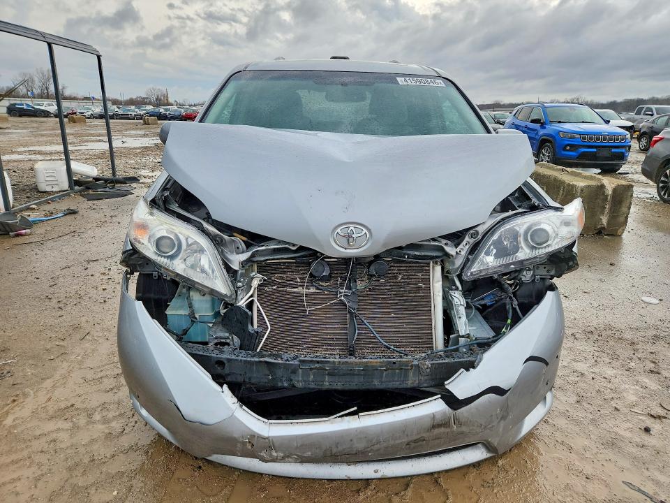 2011 Toyota Sienna VIN 5TDDK3DC4BS012668 COPART salvage auction — FRONT END, Ks - Cert Of Title-Salvage, sold $1,650 on 2026-07-07 (photo 5)