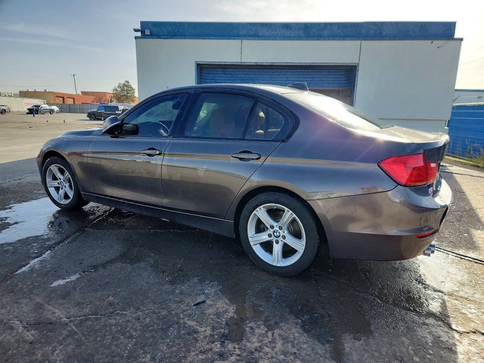 2014 BMW 3 series VIN WBA3C1C50EK107091 COPART salvage auction — REAR END, TX - CERT OF TITLE-REBUILT SALVAGE, sold $800 on 2026-07-24 (photo 2)