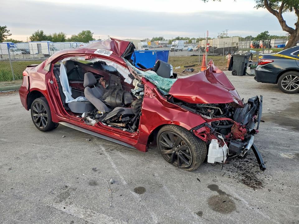 2023 Toyota Corolla VIN 5YFS4MCE3PP166198 COPART salvage auction — ROLLOVER, Fl - Certificate Of Destruction, sold $775 on 2026-07-14 (photo 4)
