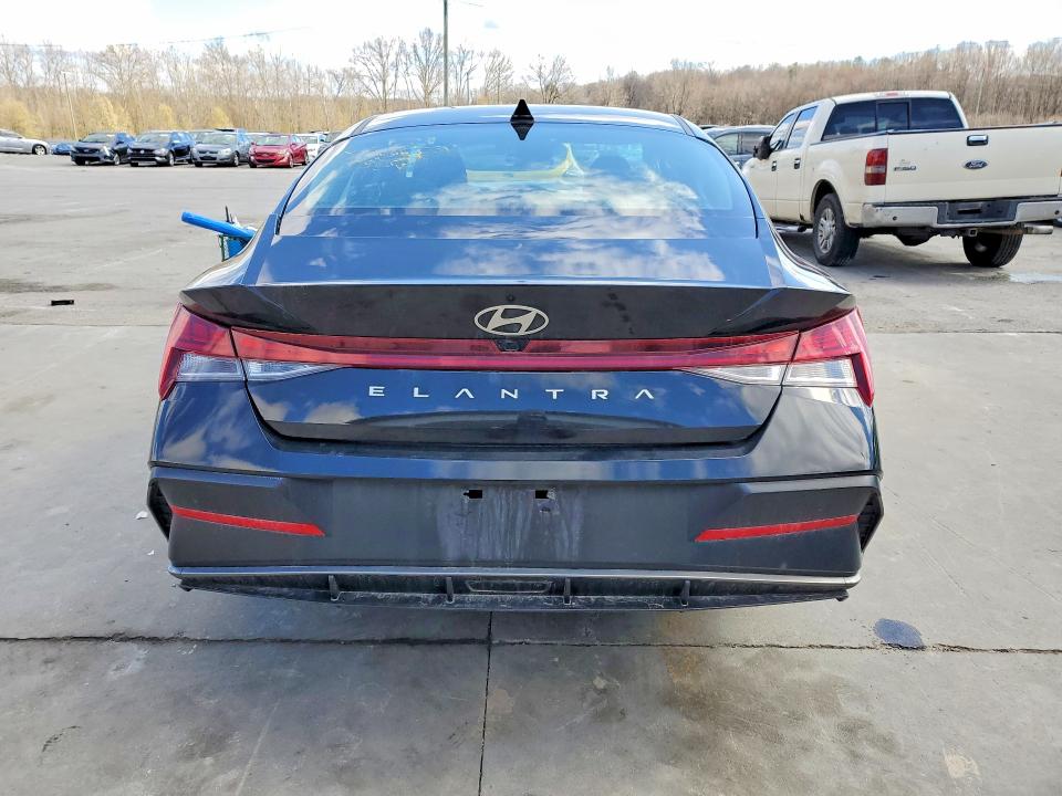 2025 Hyundai Elantra VIN KMHLS4DGXSU907335 COPART salvage auction — FRONT END, Fl - Certificate Of Destruction, sold $4,400 on 2026-07-09 (photo 6)