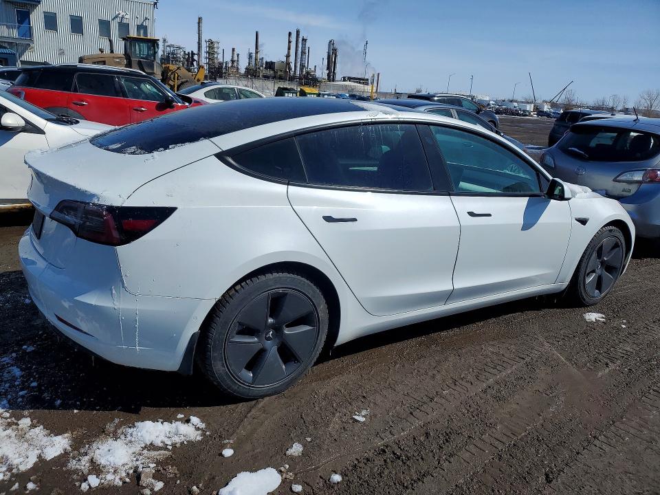 2021 Tesla Model 3 VIN 5YJ3E1EA4MF982791 COPART salvage auction — SIDE, Qc - Gravement Accidente, sold $6,800 on 2026-07-14 (photo 3)